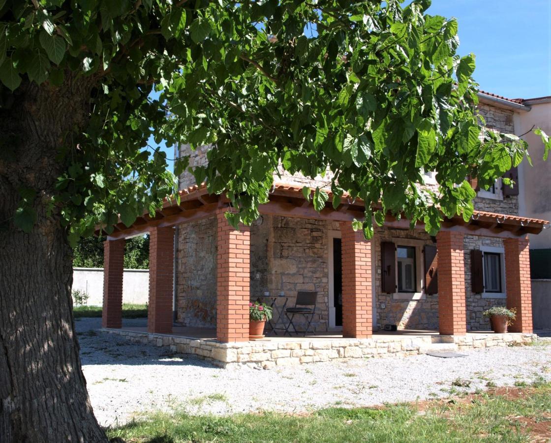 Holiday Home Zora Višnjan Buitenkant foto