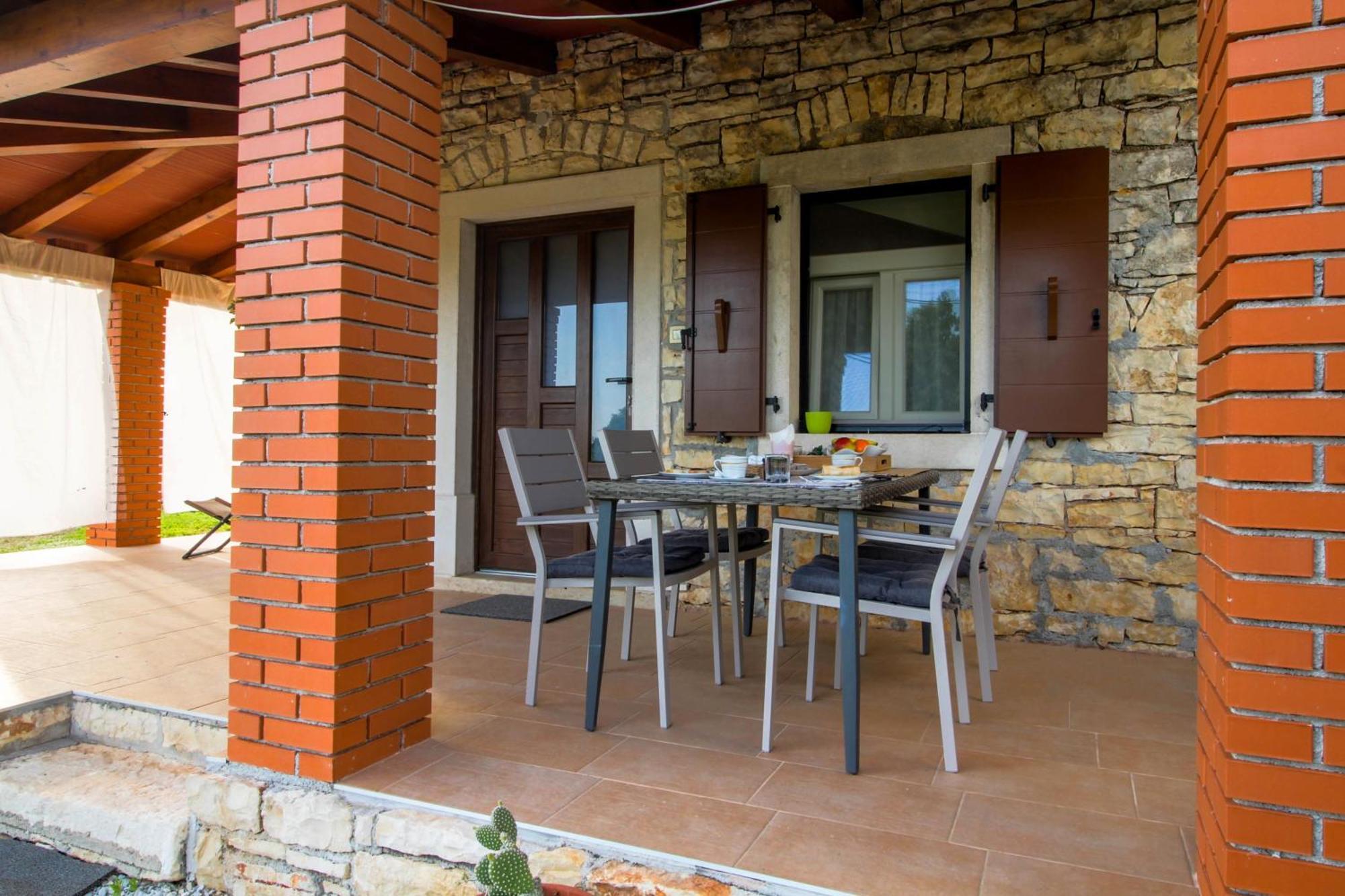 Holiday Home Zora Višnjan Buitenkant foto