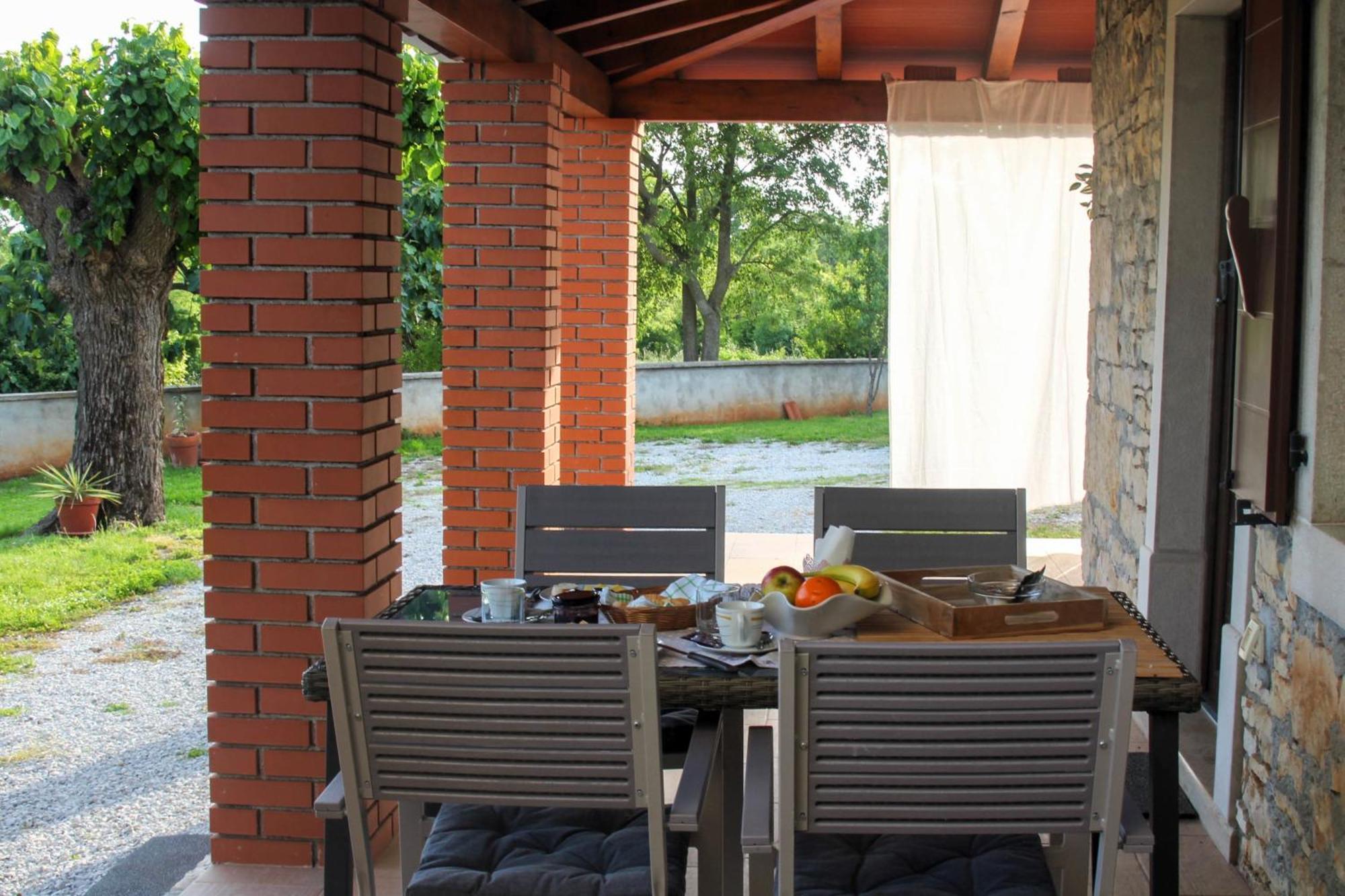 Holiday Home Zora Višnjan Buitenkant foto